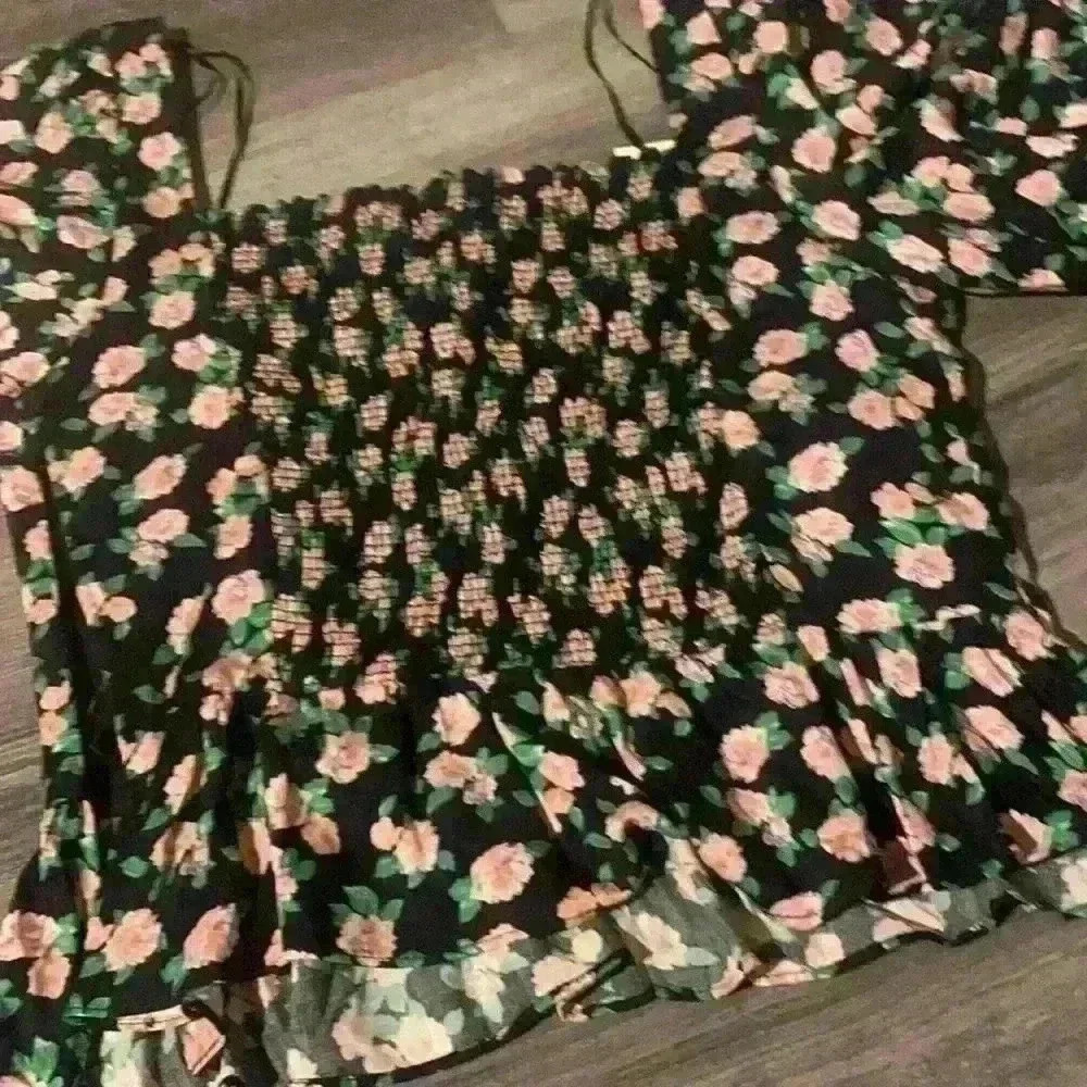 Zara gorgeous tank top - Picture 4 of 4